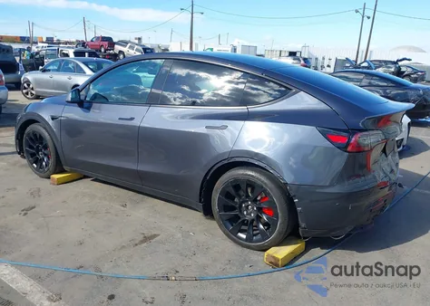 2023 Tesla Model Y Performance Dual Motor All-Wheel Drive z USA, uszkodzony, nr VIN 7SAYGDEF5PF795077